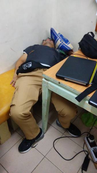 Уставшие медработники