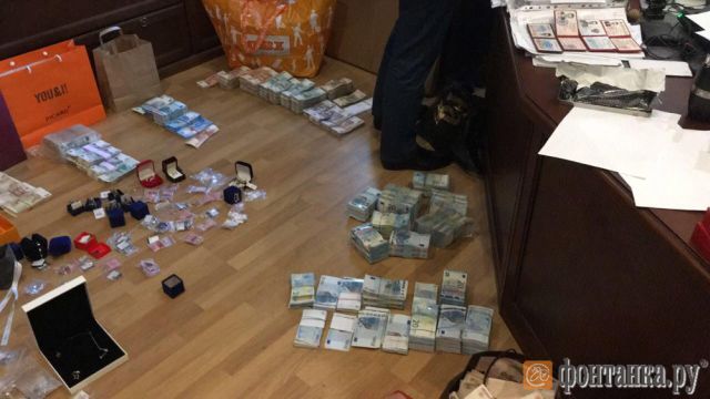 У главы Северо-Западного управления Ростехнадзора Григория Слабикова обнаружили боле 150 млн рублей