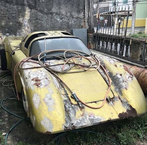 Брошенные легендарные ретро автомобили
