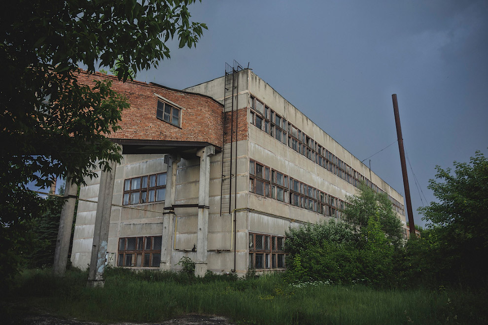 Руины фарфорового завода