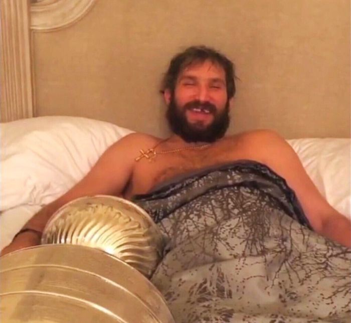 Александр Овечкин с самым дорогим, что у него есть