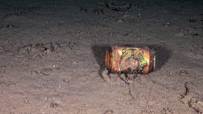 Мусор в море