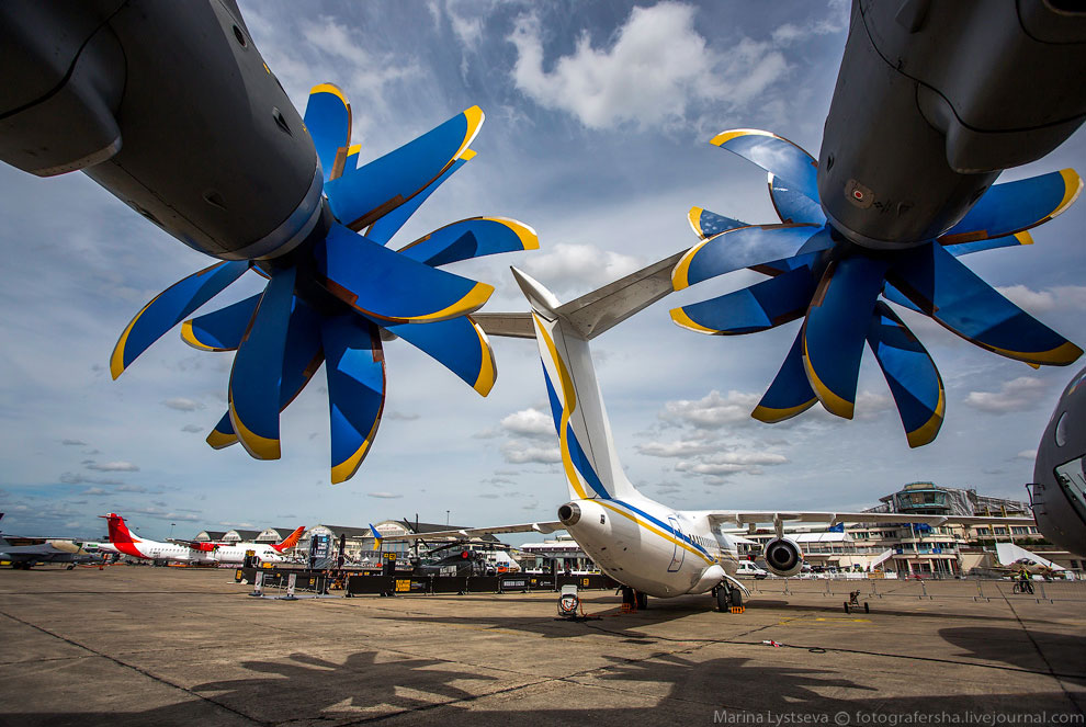 Воздушный грузовик Ан-70 Воздушный грузовик Ан-70