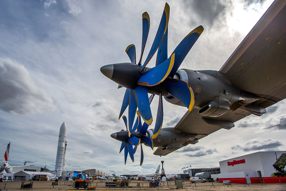 Воздушный грузовик Ан-70 Воздушный грузовик Ан-70