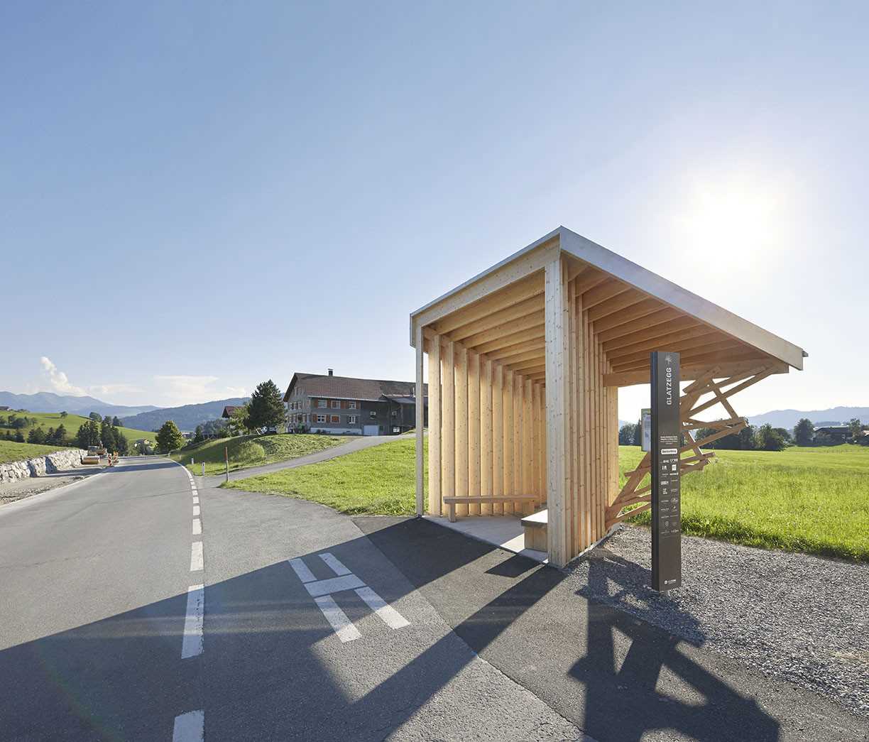 7 автобусных остановок от известных архитекторов в австрийской деревне