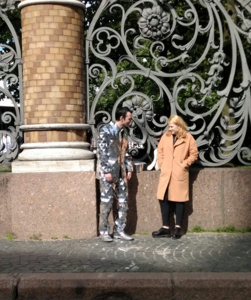 Модные персонажи на питерских улицах