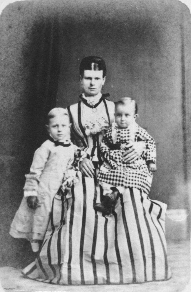 Платья для мальчиков в XVI-XIX веках Платья для мальчиков в XVI-XIX веках