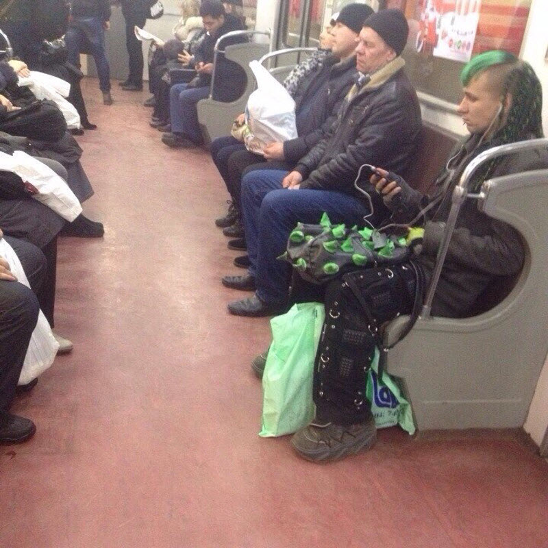Модники из российского метрополитена