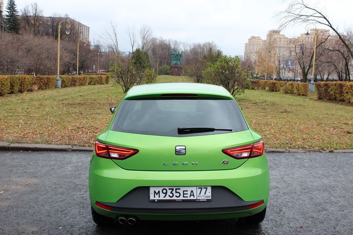 Модный и спортивный Seat Leon