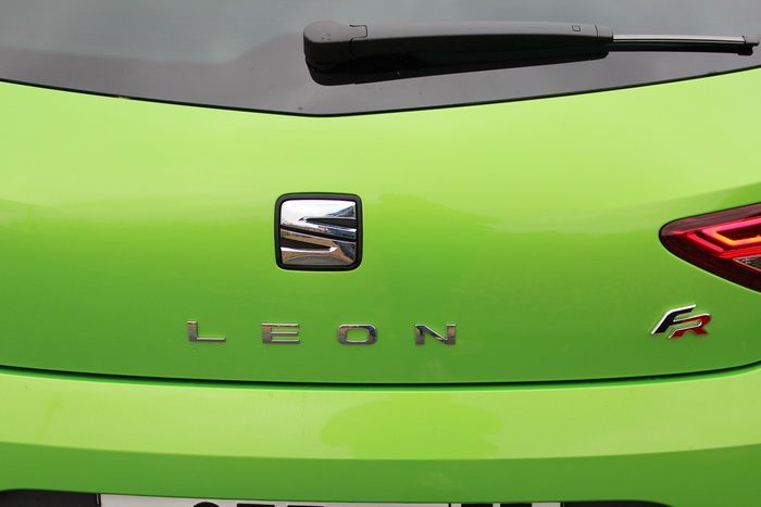 Модный и спортивный Seat Leon