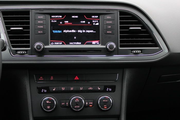Модный и спортивный Seat Leon