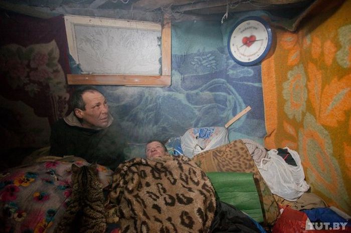Как живут бомжи на городских свалках в зимнее время года