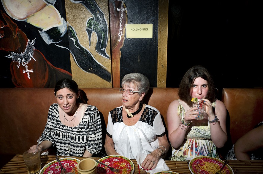 Проект Дины Литовски: «Между нами, девочками»