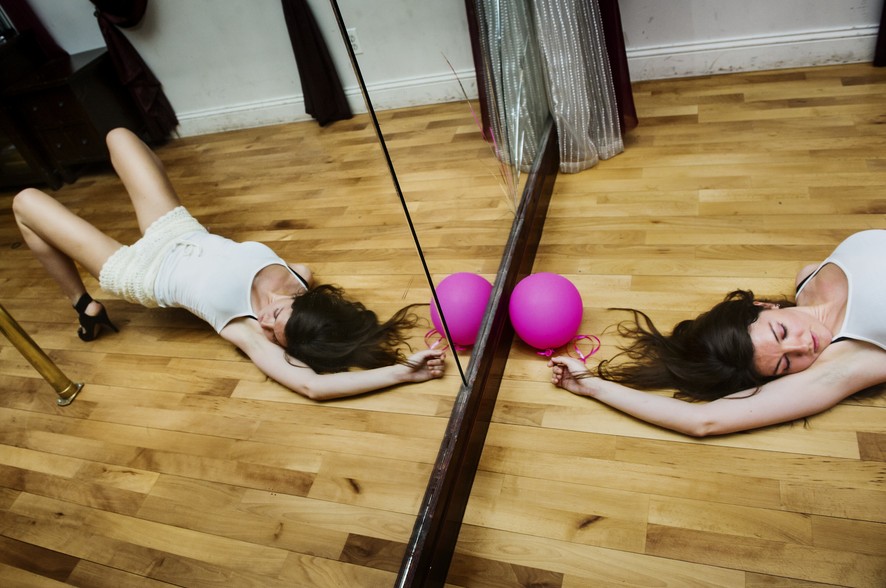 Проект Дины Литовски: «Между нами, девочками»