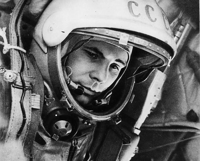 Юрий Алексеевич Гагарин – первый космонавт