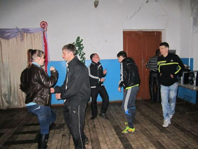 Суровые русские дискотеки (16 фото)