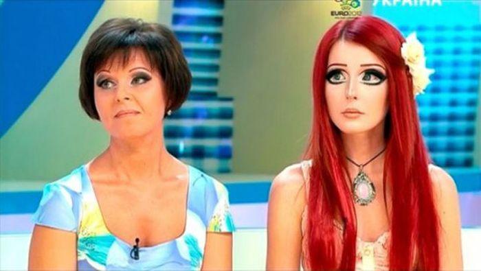 Живая кукла из Украины Анастасия Fukkacumi Шпагина (27 фото)