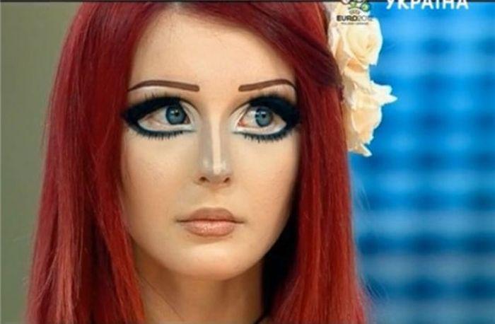 Живая кукла из Украины Анастасия Fukkacumi Шпагина (27 фото)