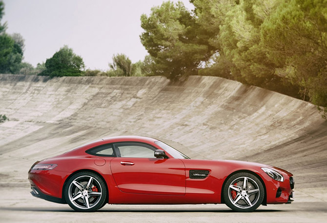 Новейший спорткар от Mercedes Новейший спорткар от Mercedes