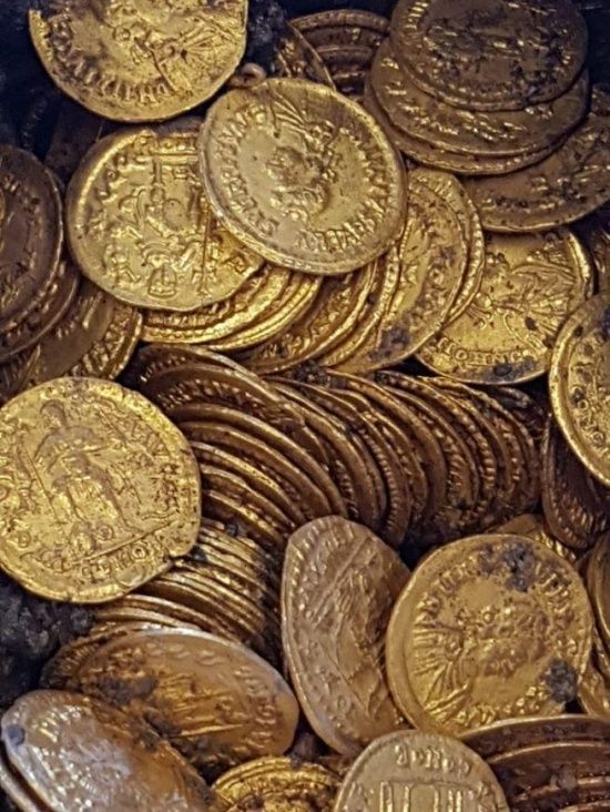 В древнеримской урне нашли клад стоимостью несколько миллионов долларов