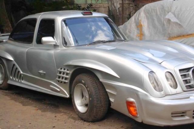Самодельный Mercedes-Benz 300SL из старого купе W114