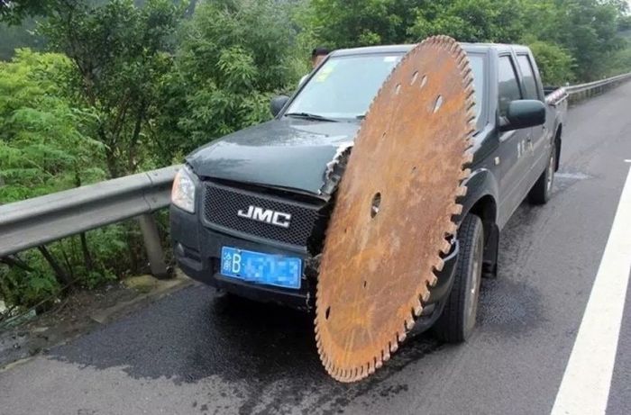 Любопытные фото из разряда «Что здесь происходит?»