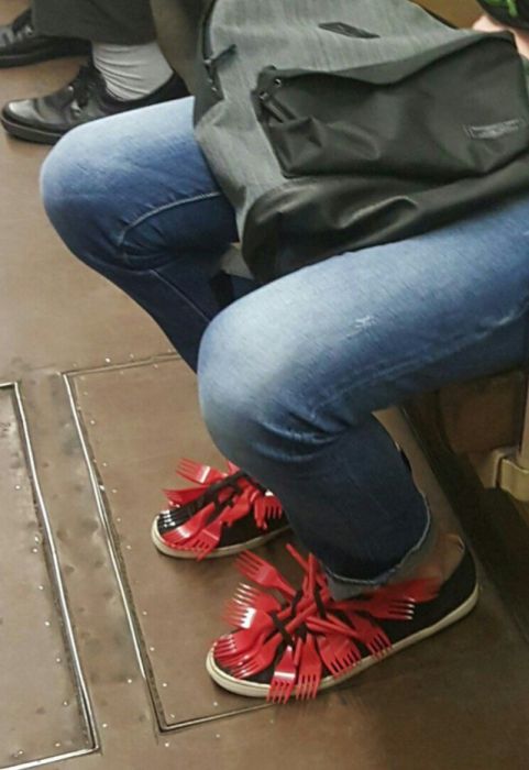 Модники из общественных мест