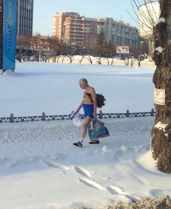Веселые ребята развлекаются