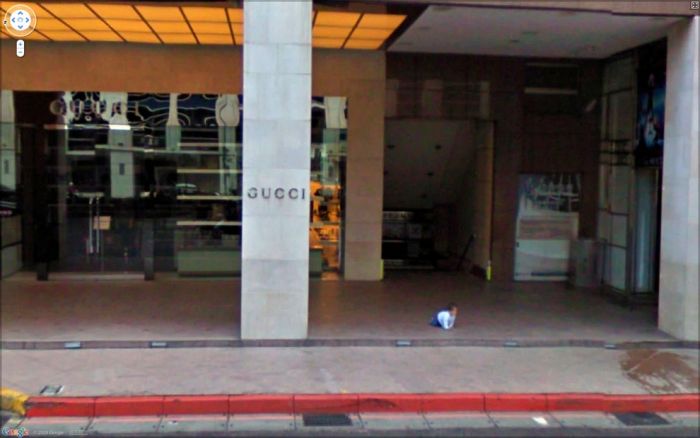 Странные фотографии с Google Street