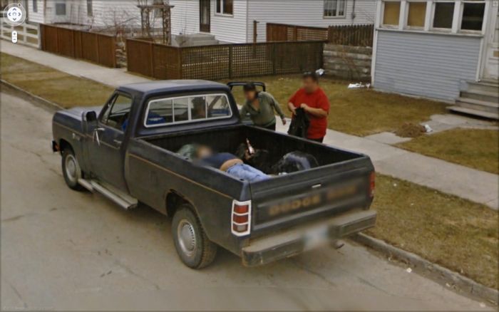 Странные фотографии с Google Street