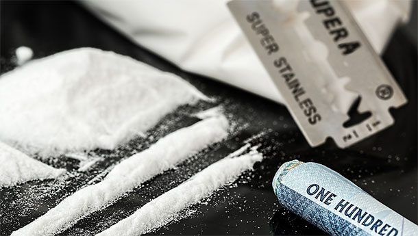 Некогда популярные методы лечения, которые иначе как издевательством не назовёшь Некогда популярные методы лечения, которые иначе как издевательством не назовёшь