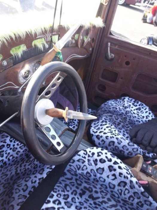 Странности, которым сложно найти логическое объяснение
