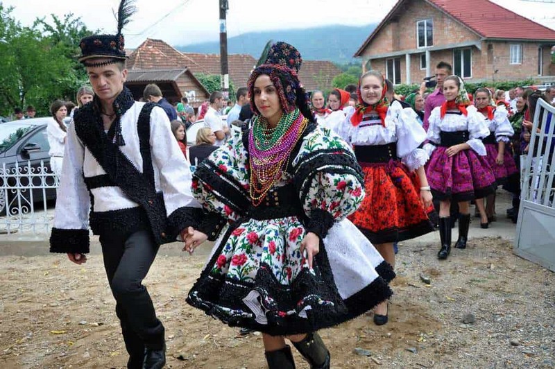 Необычные свадебные традиции мира
