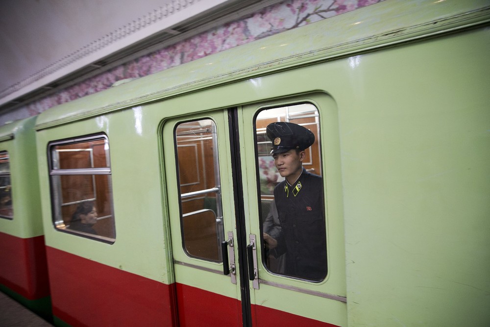 Кадры повседневной жизни в Северной Корее