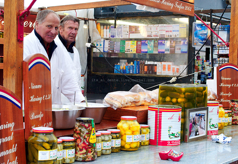 Что нужно попробовать в Амстердаме?