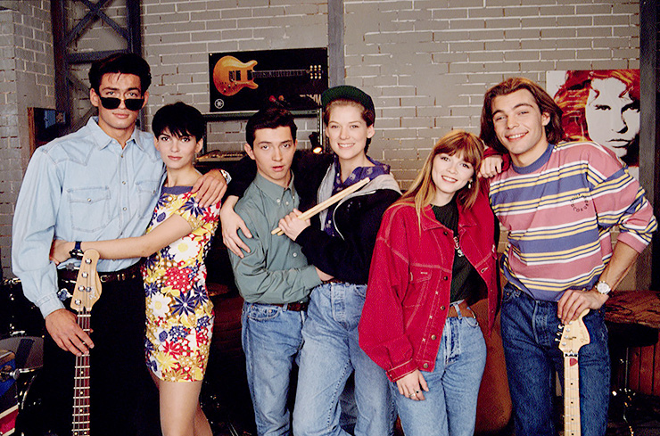 Актеры сериала «Элен и ребята» тогда и сейчас Актеры сериала «Элен и ребята» тогда и сейчас