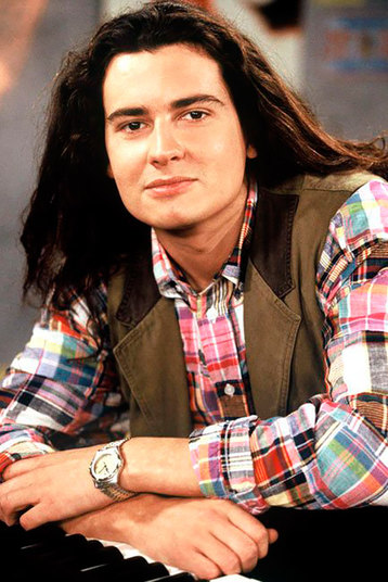 Актеры сериала «Элен и ребята» тогда и сейчас Актеры сериала «Элен и ребята» тогда и сейчас