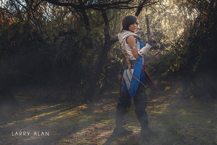 Симпатичная девушка в костюме Assassin's Creed (7 фото)