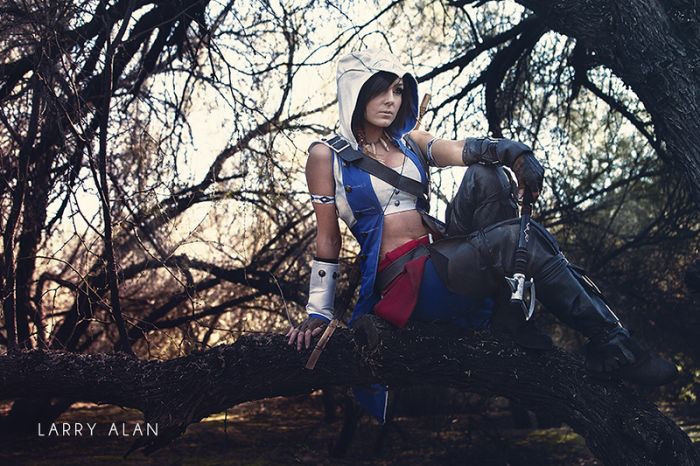 Симпатичная девушка в костюме Assassin's Creed (7 фото)