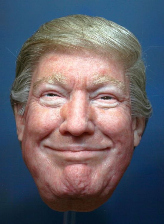 Гиперреалистичные маски Владимира Путина, Дональда Трампа и Ким Чен Ына