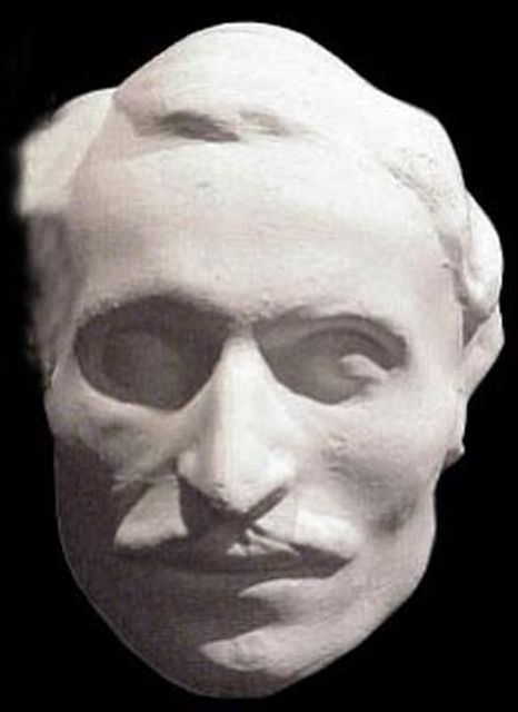 Посмертные маски известных личностей