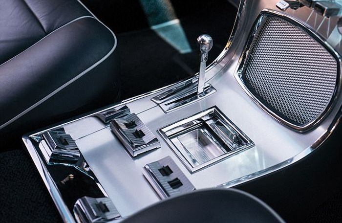Винтажный итальянский автомобиль Carrozzeria Ghia продадут за 390 000 долларов