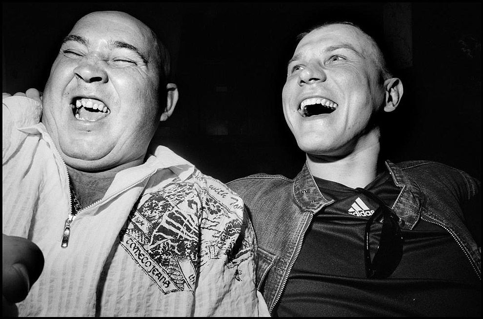 20 впечатляющих кадров из жизни сибирских бандитов глазами американца 20 впечатляющих кадров из жизни сибирских бандитов глазами американца