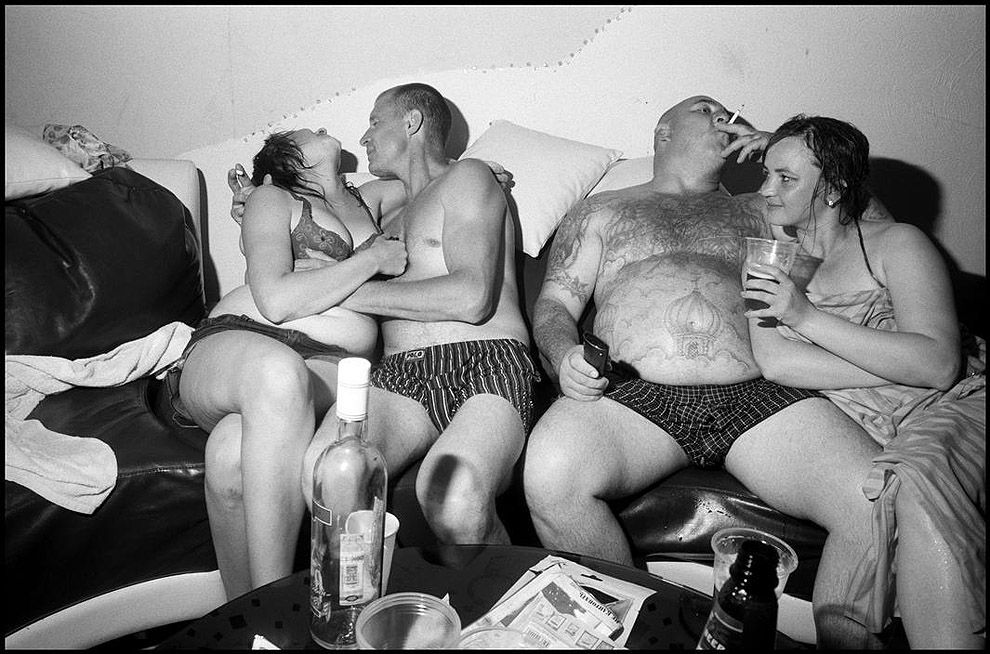 20 впечатляющих кадров из жизни сибирских бандитов глазами американца 20 впечатляющих кадров из жизни сибирских бандитов глазами американца