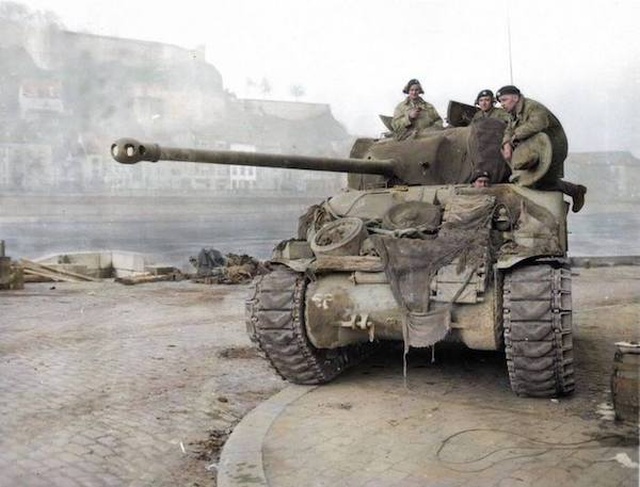 Вторая мировая война в цвете