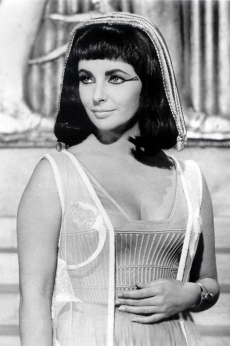 Фиолетовые глаза Элизабет Тейлор