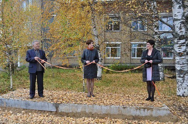 Декорации вместо решения проблем: как чиновники осваивают фотошоп