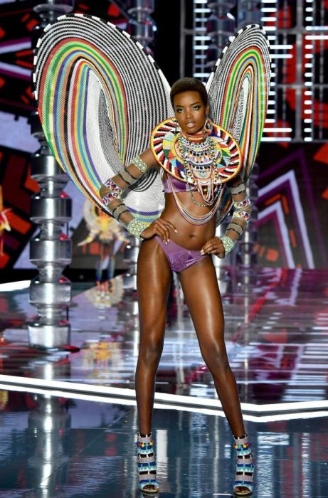 Модный показ Victoria's Secret в Шанхае