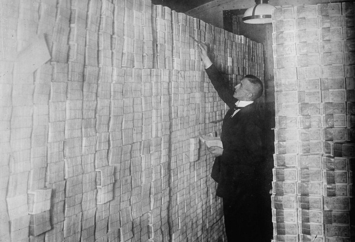 Инфляция в Германии в 1923 году Инфляция в Германии в 1923 году