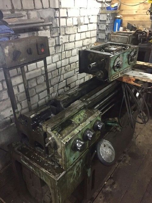 Мастер с прямыми руками взялся восстановить старый станок